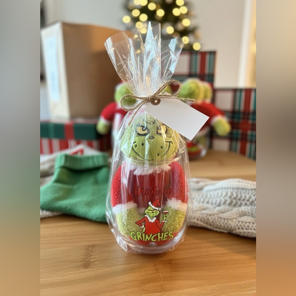 Set of 6 | “Drink Up Grinches” Stemless Wine Glasses Holiday Hostess Gift - Picture 5 of 11